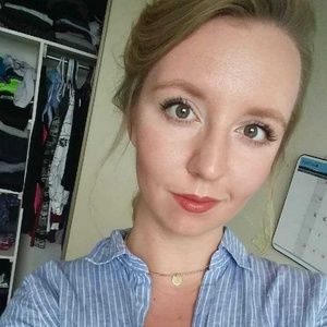 Meet your Posher, Claire